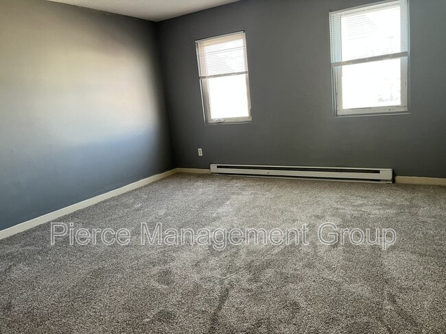 Building Photo - 149 Spruce St