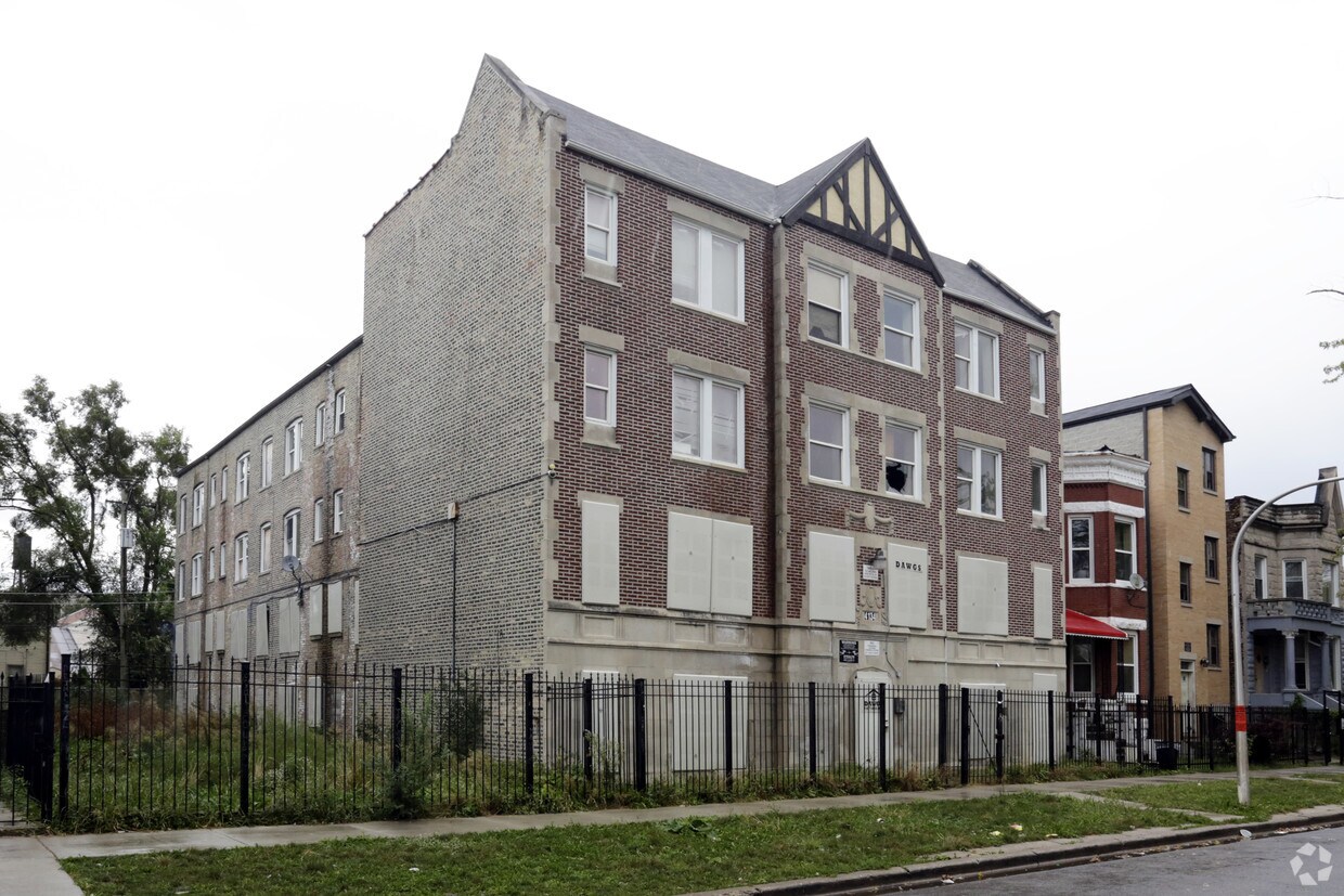 Primary Photo - 4134 W Wilcox St