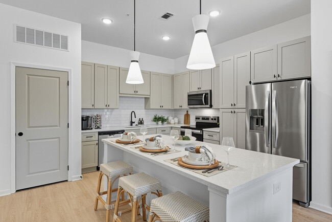 Building Photo - Wilton Palm Coast