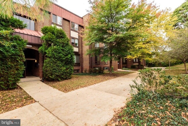 Foto del edificio - 126 Roberts Ln
