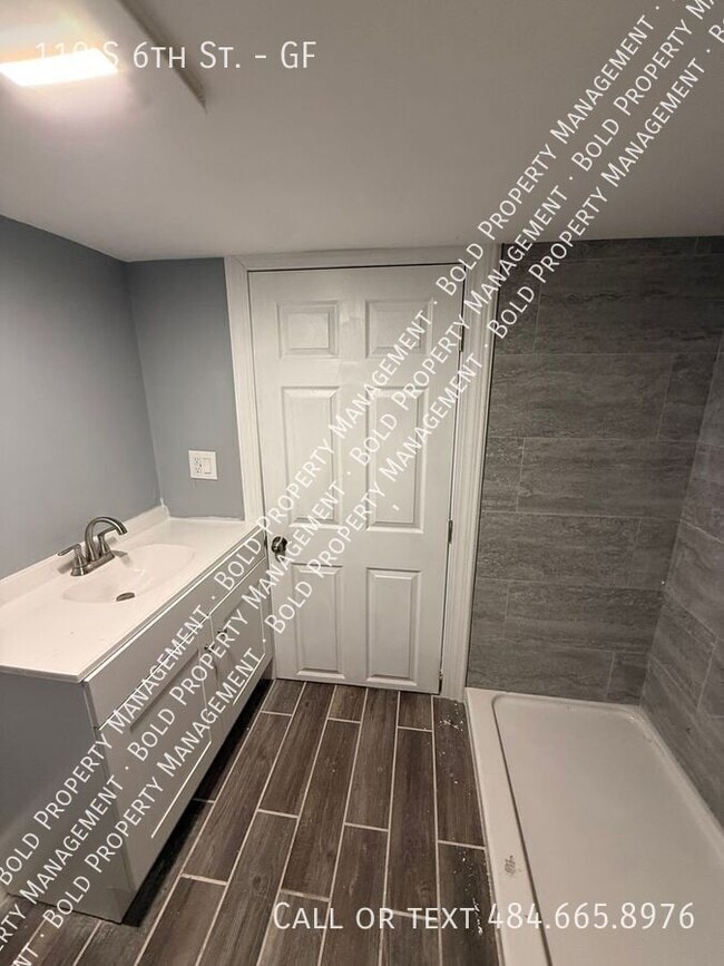 Photo - 119 S 6th St Apartment