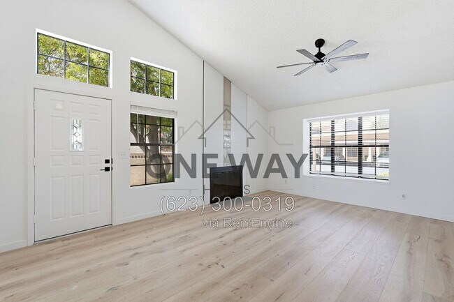 Building Photo - 5704 E Aire Libre Ave