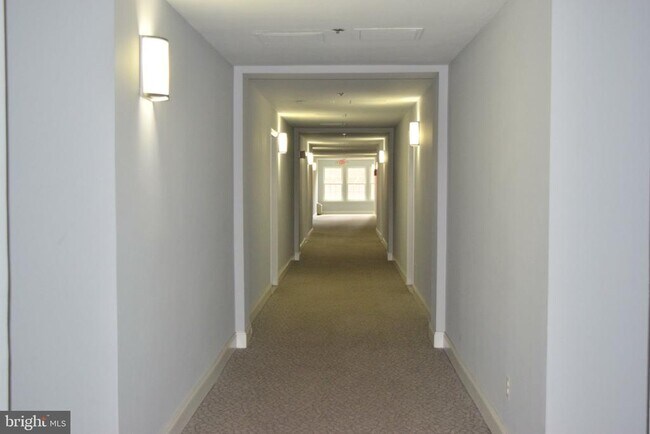 Foto del edificio - 3313 Wyndham Cir