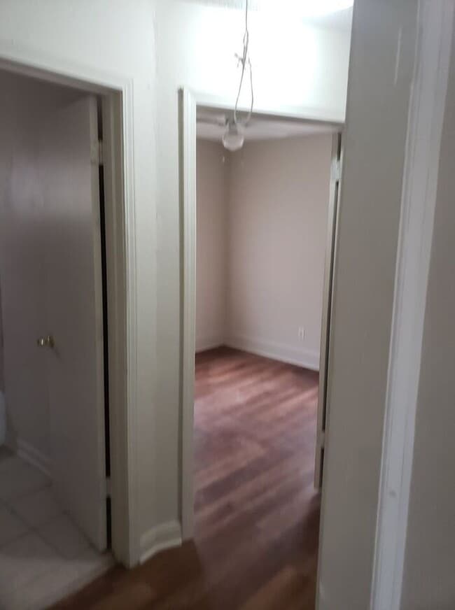 Photo - 2066 Farrington St House