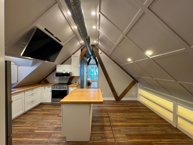 Building Photo - 708 Rock Beach Rd