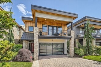 Building Photo - 1240 4th St W