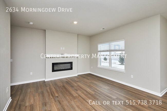 Building Photo - 2634 SE Morningdew Dr