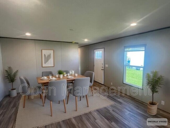 Foto del edificio - 17481 Orange Grove Rd