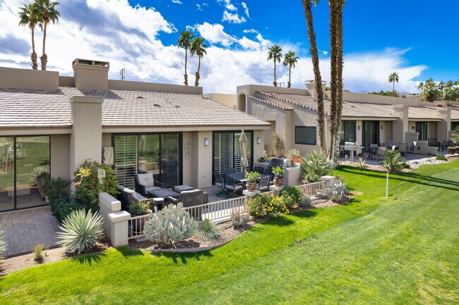 Foto del edificio - 76570 Hollyhock Dr
