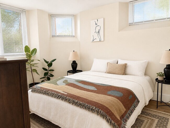 Foto del edificio - 470-472 Green St