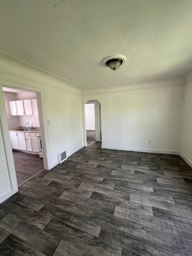 Foto del edificio - 14893 Prest St