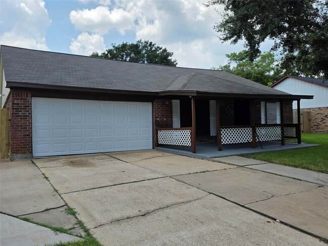 Building Photo - 4860 Kentington Dr