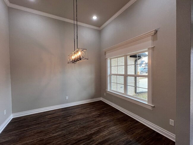 Building Photo - 14827 Fallow Ln
