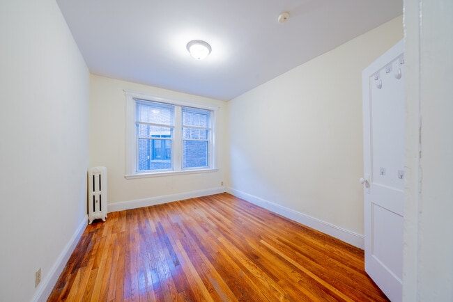 Building Photo - 333 Harvard St