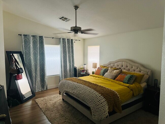 Foto del edificio - 6797 W Glendale Ave