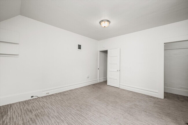 Foto del edificio - 527 Monroe St