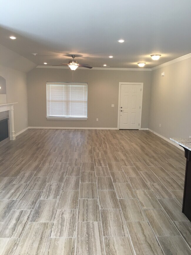 Foto del edificio - MUST SEE CHARMING HOME!!!