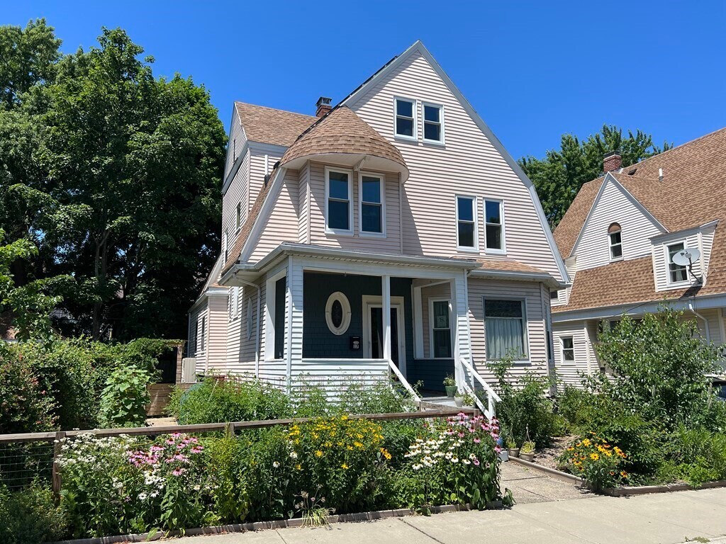 17 Lindsey St, Boston, MA 02124 House Rental in Boston, MA