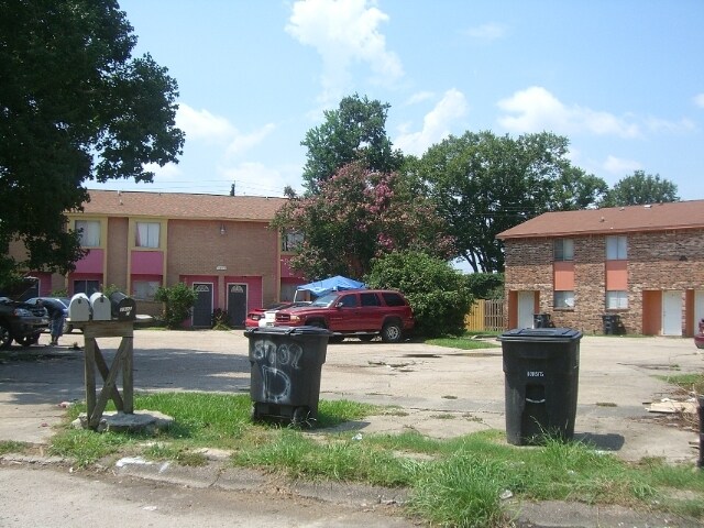 Primary Photo - 1312 Jasper Ave