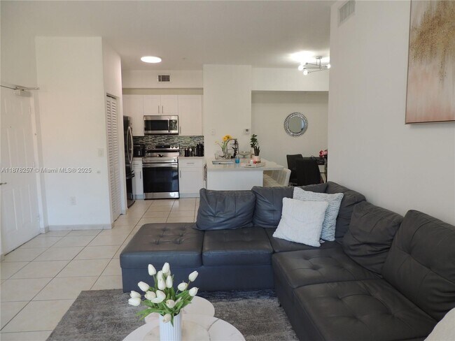 Foto del edificio - 7200 NW 114th Ave