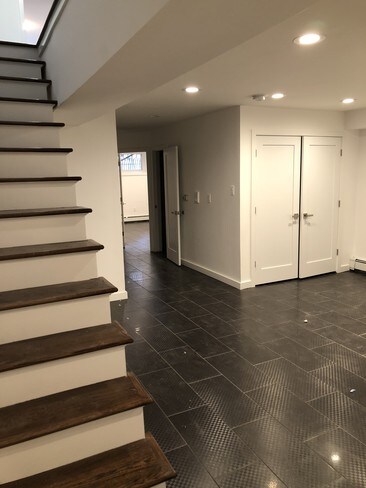 Foto del edificio - 452 Carlton Ave