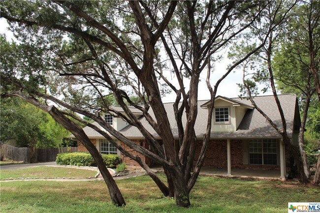 Foto del edificio - 1403 Tanglewood Dr