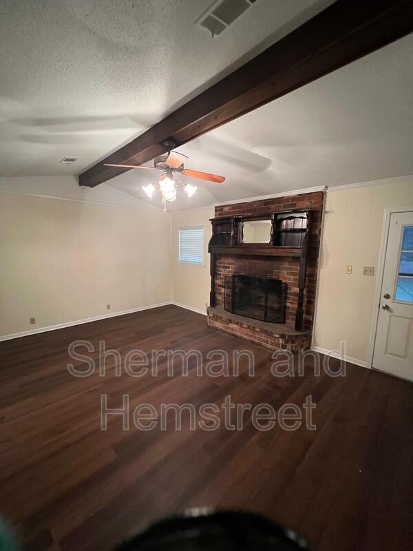 Building Photo - 128 Griffin Rd