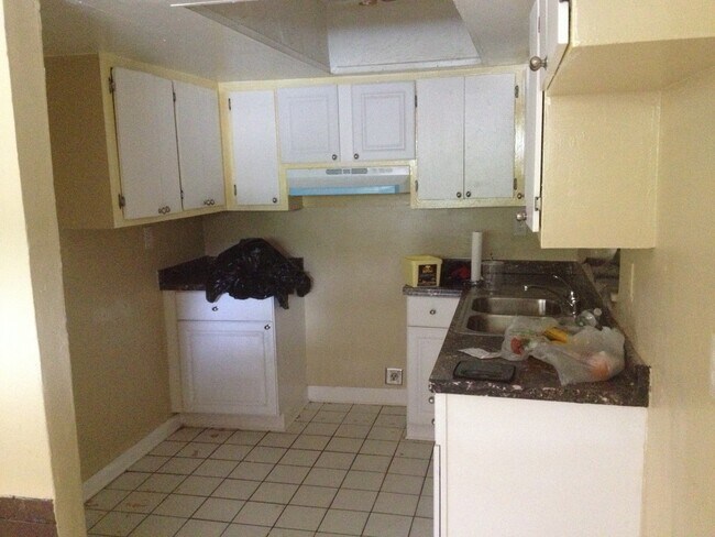 Foto del edificio - 1631 NW 7th Ct