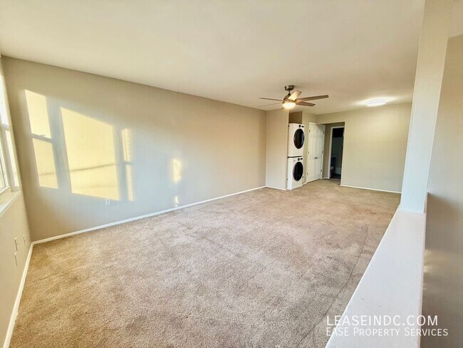 Foto del edificio - 4407 2nd St NE