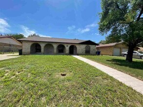 Building Photo - 5920 Springfield Ave