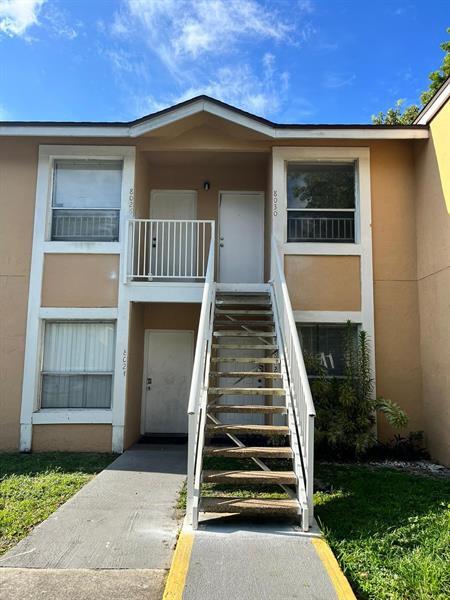 Building Photo - 8030 SW 21st Ct
