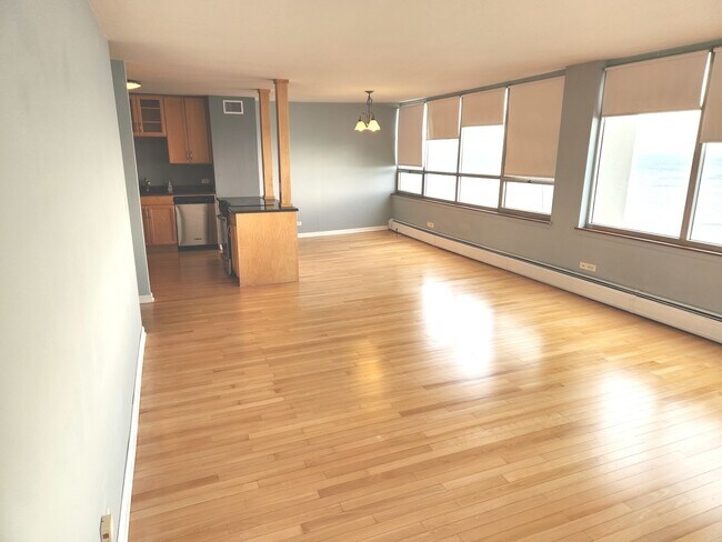 Foto del edificio - 6171 N Sheridan Rd