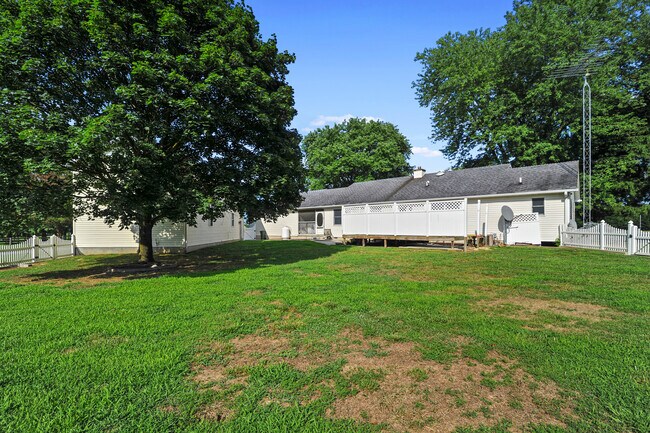 Building Photo - 1849 Pearsons Corner Rd