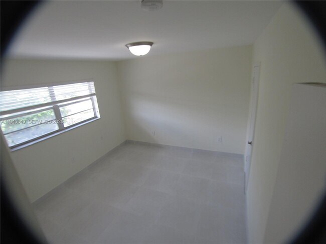 Foto del edificio - 20 SW 108th Ave