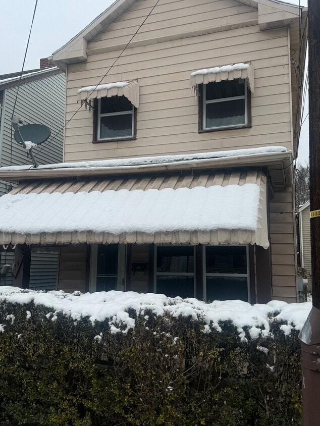 Foto principal - 142 Watkins Ave