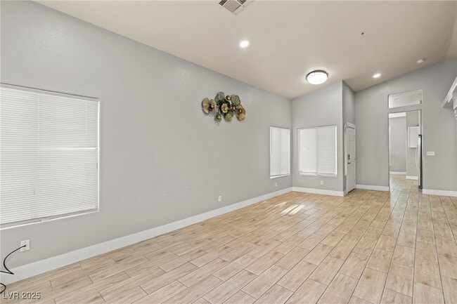 Foto del edificio - 5616 Royal Castle Ln