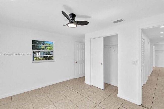 Foto del edificio - 4156 SW 49th Ct