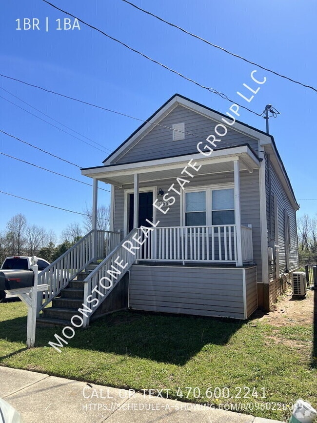 Building Photo - 1400 Maple St