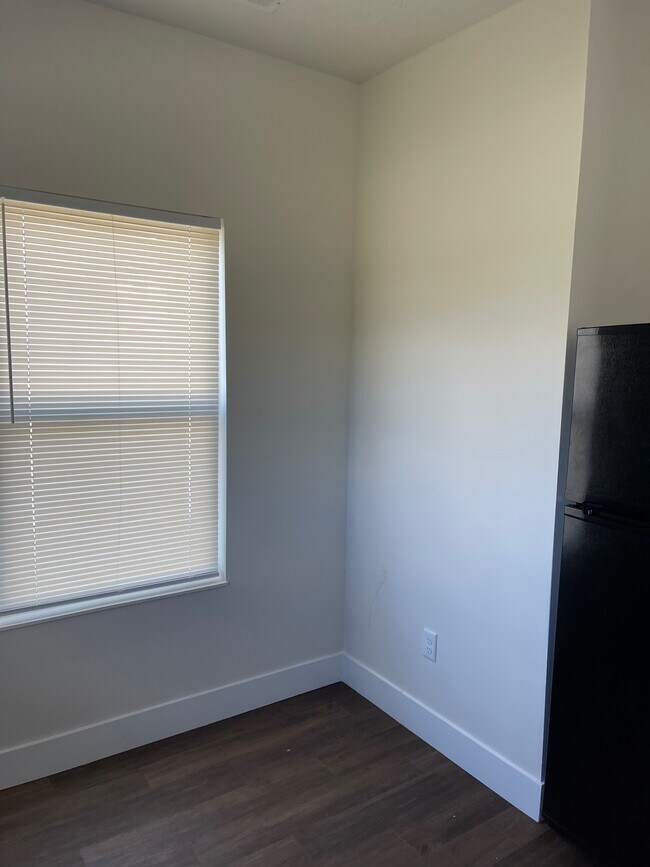 Building Photo - 4249 Otter Creek Dr