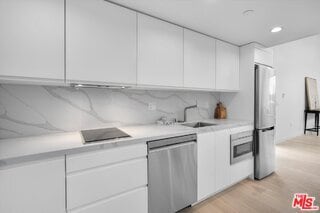 Foto del edificio - 541 Rose Ave