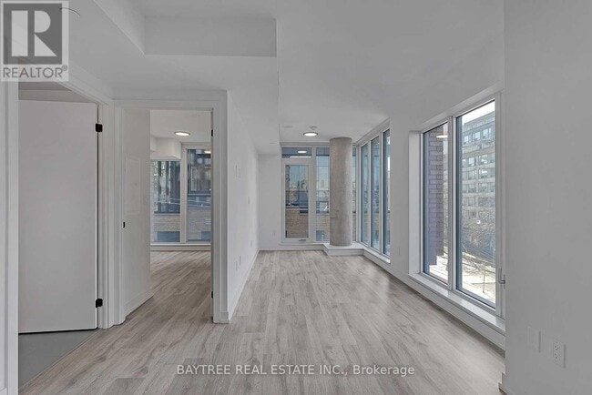 Building Photo - 2 Augusta Ave