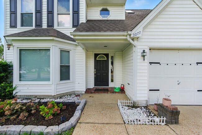Foto del edificio - 3077 Silver Maple Dr