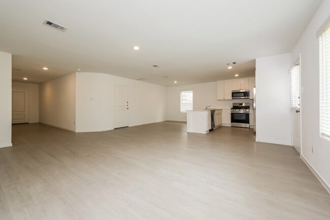 Building Photo - 13491 Sonali Springs Dr