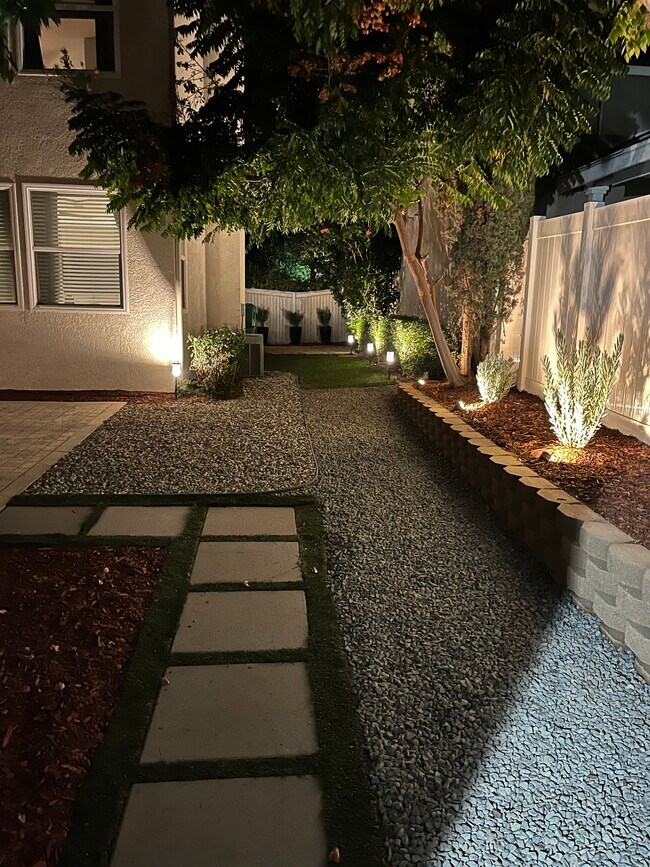 Foto del edificio - 12891 Indiana Ave