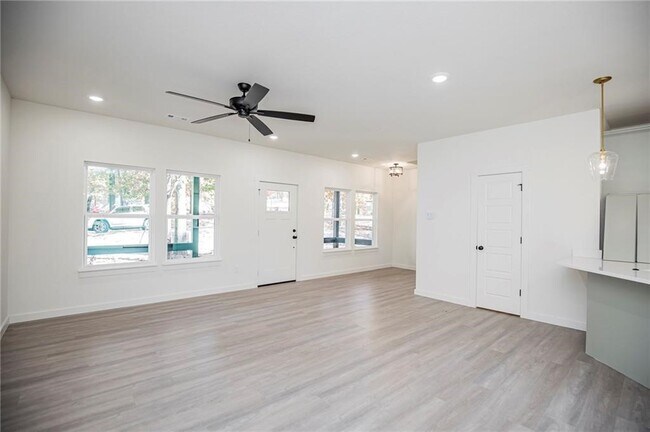 Foto del edificio - 3 Runnymede Cir