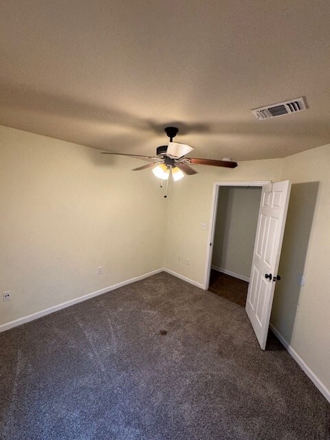 Foto del edificio - 15198 Clemson Ave