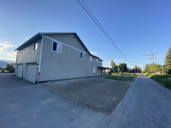 Building Photo - 288 Doran Ln