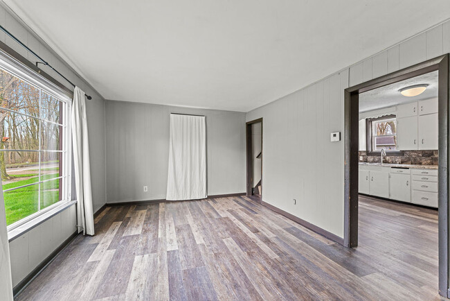 Building Photo - 1205 Shiocton St