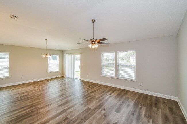 Building Photo - 683 Trellis Bay Dr