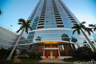 Building Photo - 1296 Kapiolani Blvd